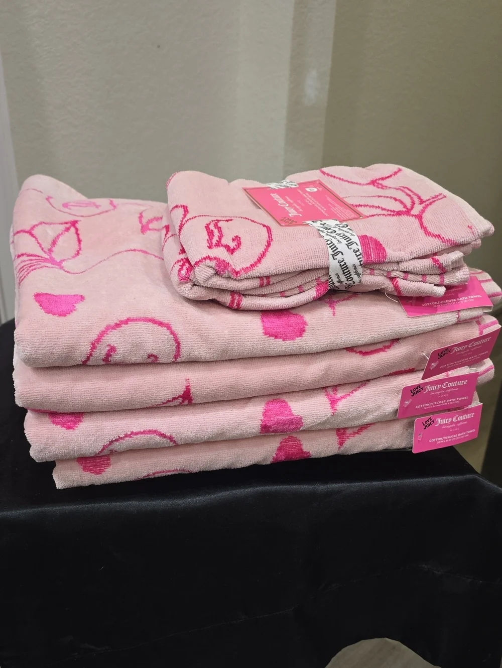 Juicy Couture Home JC Logo Cherries Plush Viscose Jacquard Bath Towel Set